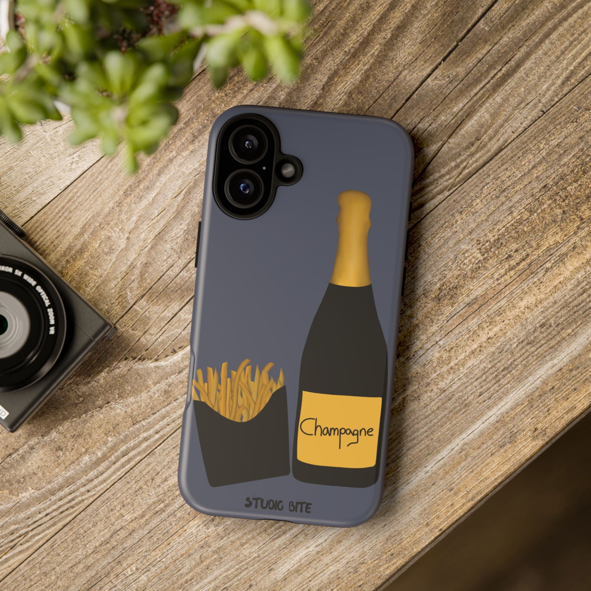 CHAMPAGNE & FRIES
